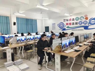 泗縣創(chuàng)新開展“行業(yè)評價”，以網(wǎng)絡技術服務推動初級職稱陽光評審